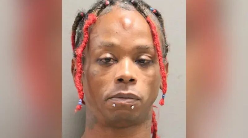 Chicago Transgender Woman Arrested For Stabbing Stranger 13 Times, Leaving Behind The Knife Embedded In Their Skull